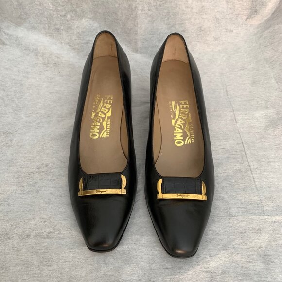 Salvatore Ferragamo Women’s Leather Heel Black Slip On Logo Buckle Shoes - Picture 11 of 15